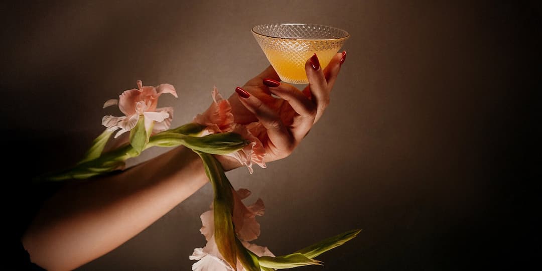 Куда пойти со свежим маникюром: гуляем от Арбата до «Университета»